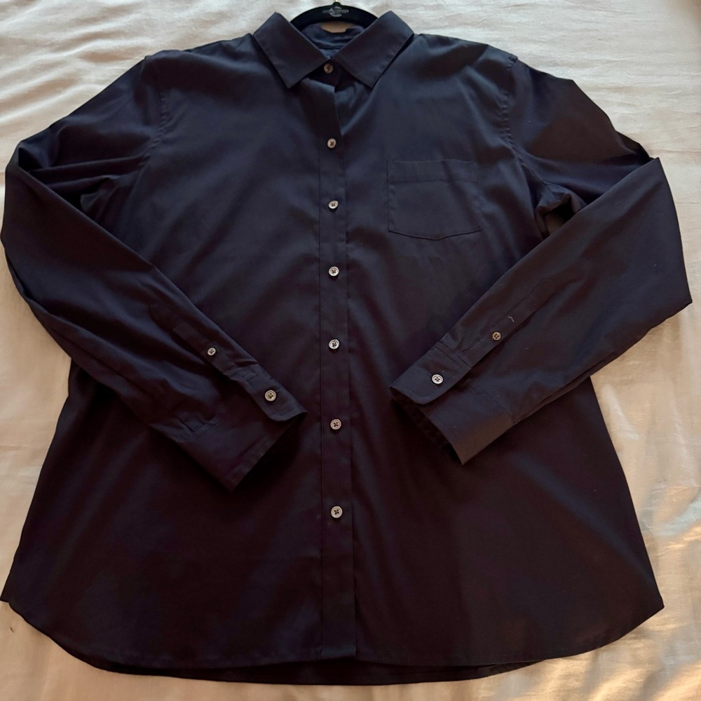 NWOT Lands’ End Dark Navy Cotton Blend Semi Fitted Button Up Shirt Size 14